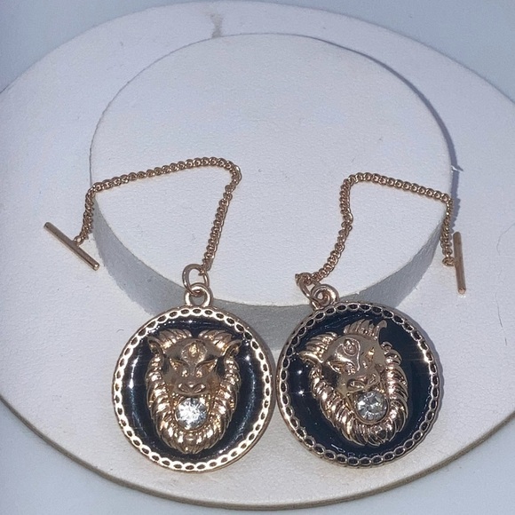 Vtg Gold Tone Black Enamel Rhinestone Lion Coin Threader Earrings 2.9” - Picture 2 of 6